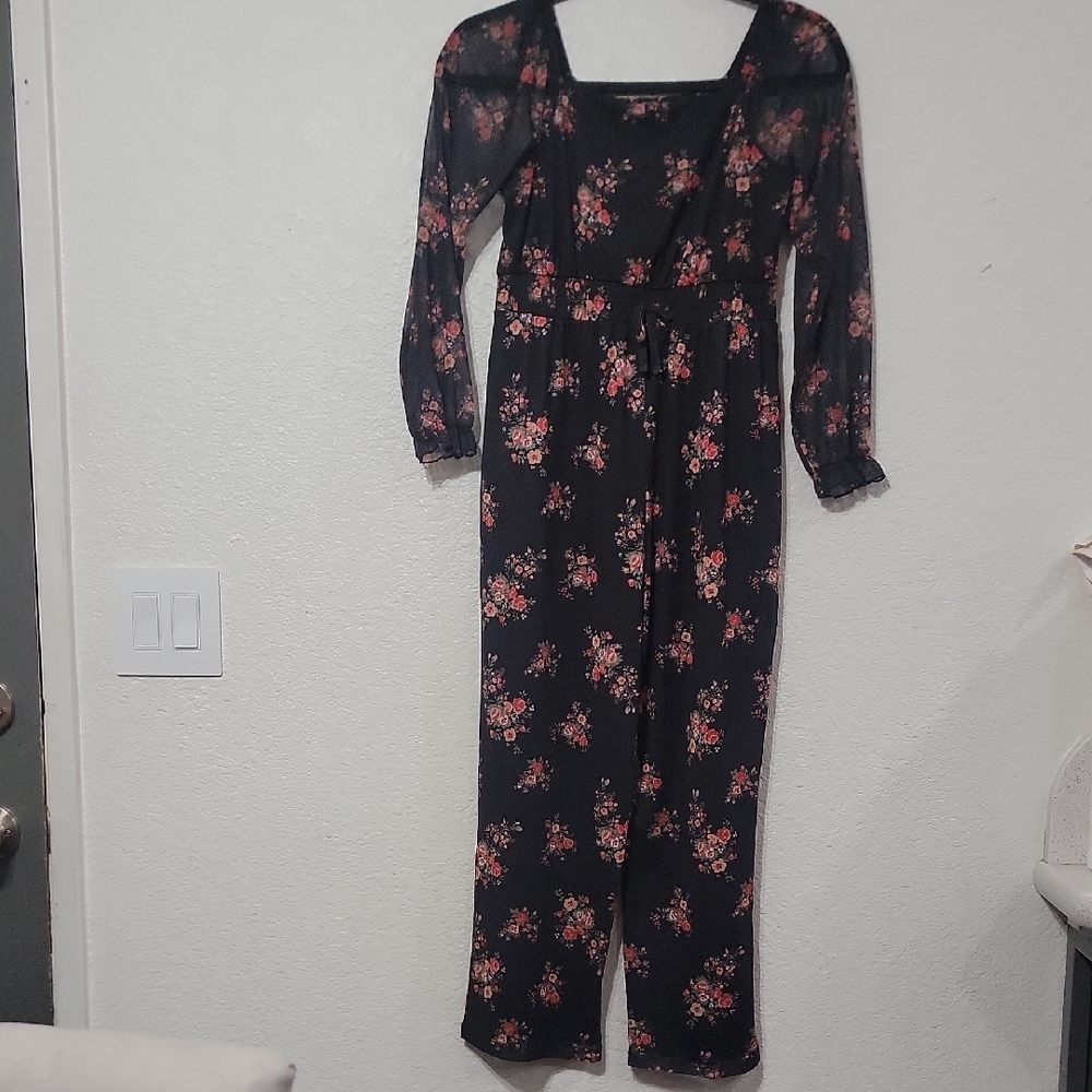 Three Hearts Black Floral Top